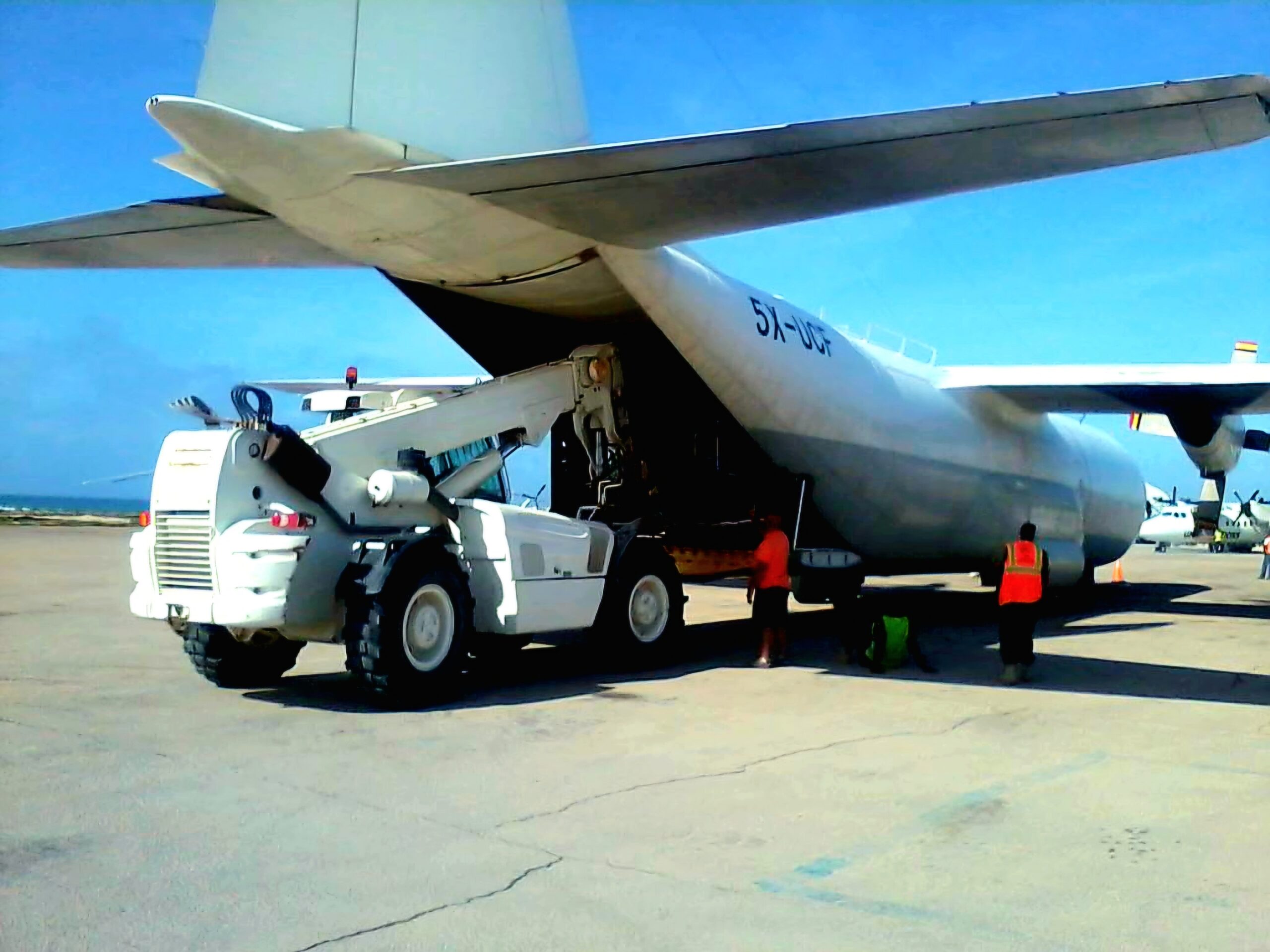 CREATOR: gd-jpeg v1.0 (using IJG JPEG v62), quality = 82?